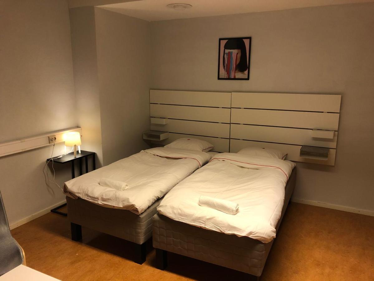 Sleep And Go Hotel Harnosand Bagian luar foto
